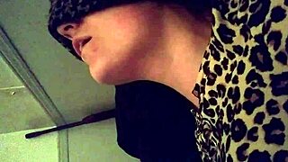 Teacher enjoys her cunt licked by student in amateur fun