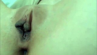 Hey, wanna see this teen squirt close up with toys?