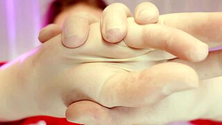 Ariya Grander's seductive ASMR video in surgical gloves