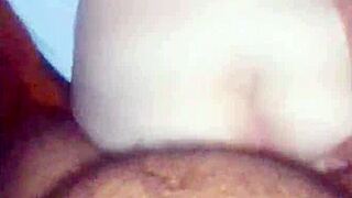 Vecina ninfomana por la madrugada, que culo tan caliente!