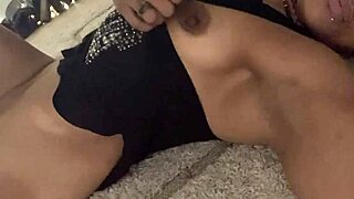 Can you resist Bobbi Jo88's sexy ebony charm and shaved body?