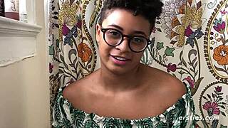 i masturbaate on the sofa with kay big tits