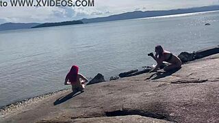 Small Natural Tits Amateur Balloon Play