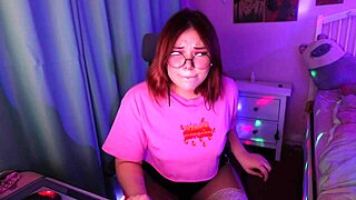 I'm masturbating on webcam as a cute redhead teen moaning so loud