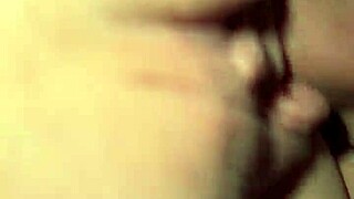 Ich ficke meine geile Frau, sie macht es sich dabei und komme in ihrer geilen Fotze