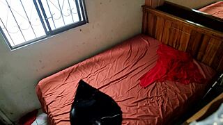 Mi hermanastro arrived home during our homemade porn session and we were about to fuck but his wife interrupted us