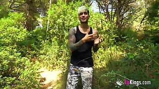 yo, this blind outdoor date got wild with a sexy brunette givin’ head