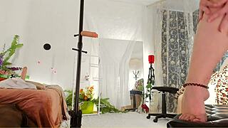 look at this curvy milf oiling up her nude body for a teasing voyeur show