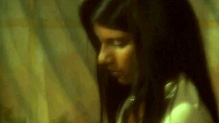 Girl from erotic Bollywood, are you ready for her seductive charm?