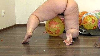 fat bbw in pantyhose pops balloons with ass