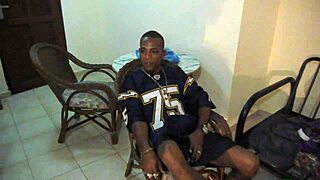 Man, I seen this Dominican hood pimp bangin’ 18-year-old Ms Blanca, so raw!