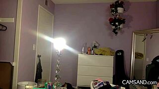 Lovesick American Nympho Craves Attention on Webcam