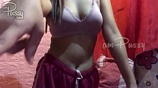 Amateur chick strips down, showers, dances, and gropes herself in steamy homemade clip