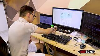 Pirocudo Fucks The Naughty Guy With Monster Cock