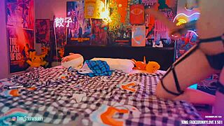 Cosplay girlfriend on livecam, get some action!