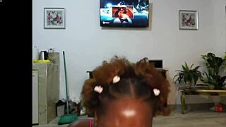 Freaky big tits milf relaxes while sucking jhodez1's huge cock