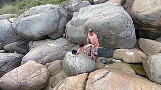 Amateur couple from Curitiba has hot sex in the great outdoors