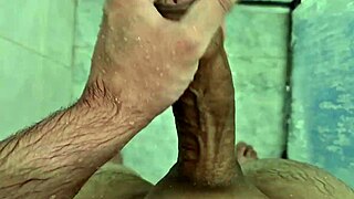 Brazilian twink jerks off in shower for neighbors