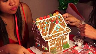 Making gingerbread house with my buddy, let's do this part 2!