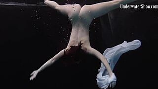 Andrejka Performs Astonishing Underwater Moves