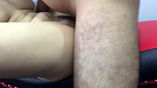 eating myanmar girl's pussy in homemade video