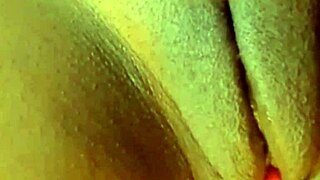Stacy’s tight pussy shave and big clit masturbation