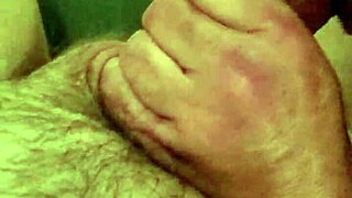 Old man receives blowjob in france with european flair 😏