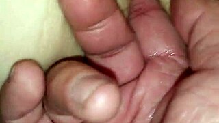 Asian Amateur Cums from Finger Play