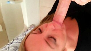Homemade Girlfriend Throat Surprise