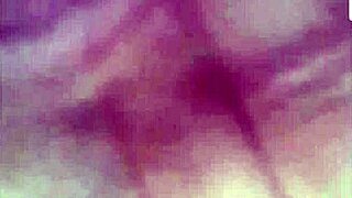 Amateur girlfriend pleasures herself with fingers