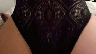 rica prostituta culona en hotel dandose de sentones me vine dentro sin condon 😈