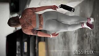 my boy can’t resist my ass at the gym