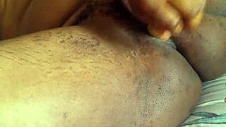 Queensandy Drives Me Wild with Every Touch