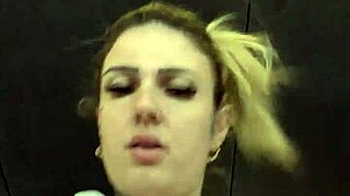 Big natural tits bounce in public gym workout