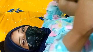 Married Indian Muslim woman having sex with her husband