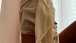 Hot Indian girlfriend’s daydreams become reality in public