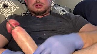 Gay amateur’s hardcore solo scene with flexible action