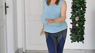 Sporty granny Mariaolds strips with style and confidence