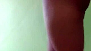 want to see sibani fingering her hairy pussy to squirting?