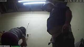 Married woman gives good blow job with a happy face