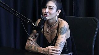 Caroleta Roots Loves Dominating With Big Toys In Latina BDSM