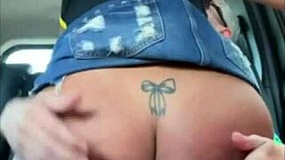 Morena Safada Sat on Magrelo with Intense Desire