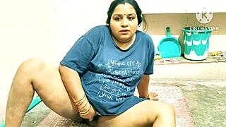 Desi Ass Takes Hard Fucking in Homemade Action