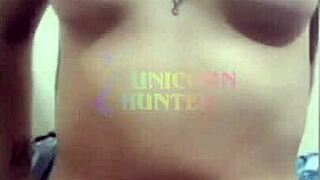 usei um consolo preto na bucetinha pra gozar 😍