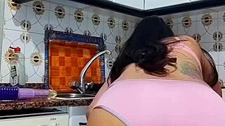 Blues' big ass sliding a huge dildo inside deep