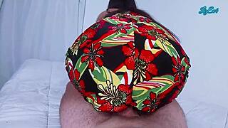 ella me hizo correrme con su enorme culo cabalgando duro