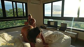 Amateur girlfriend gets her pussy eaten and gets an orgasm