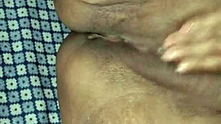 An Indian guy masturbates his Bhabhi Alisha’s pussy till she comes