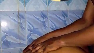 Banging Big Tits Babe With Narrow Ass In Shower