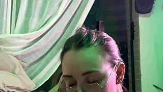 Stepdaughter was doused with milk - amateur - Cunhada se lambuzou de leite - amador